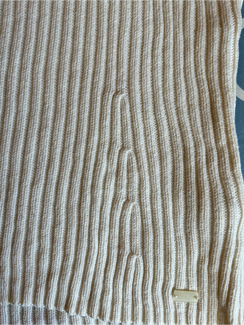 Sleeveless Ribbed Mock Neck Top - small - Picture 3 of 6